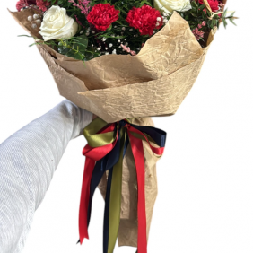 Kemer Çiçekçilik Kokina Gül Buketi Yılbaşı Özel